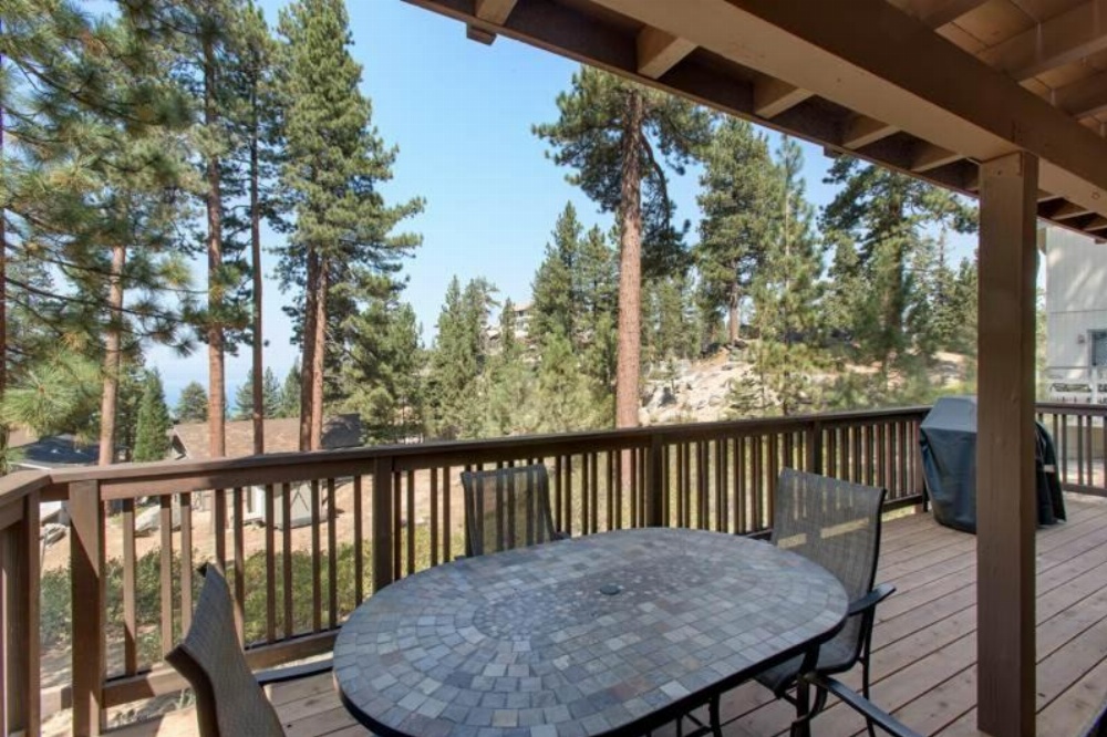 Pine Tree Chalet Image 6